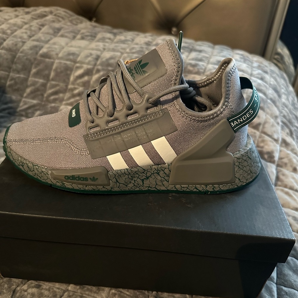 Boys size 5 Gray Adidas athletic shoes. NMD _R1.V2